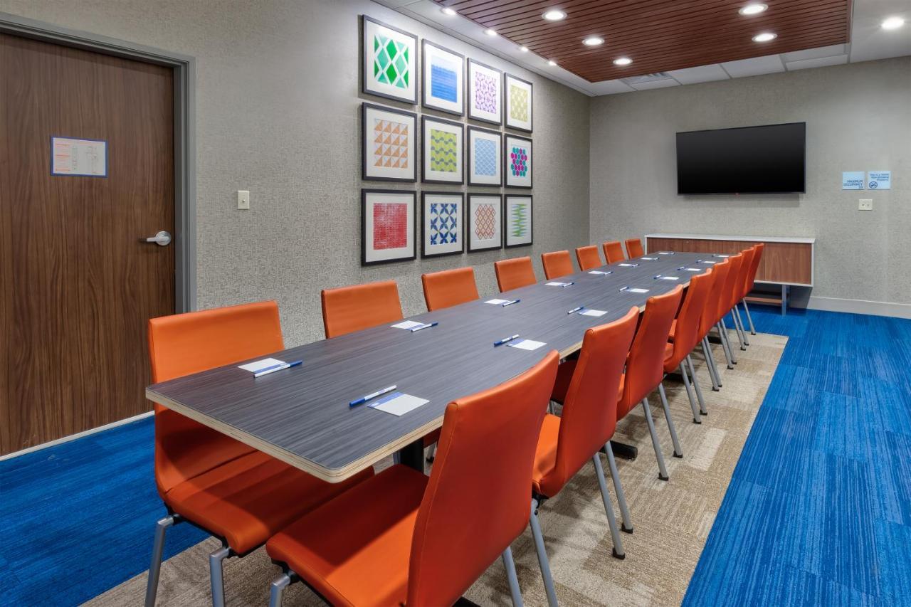 Holiday Inn Express & Suites Wooster By Ihg Exterior photo