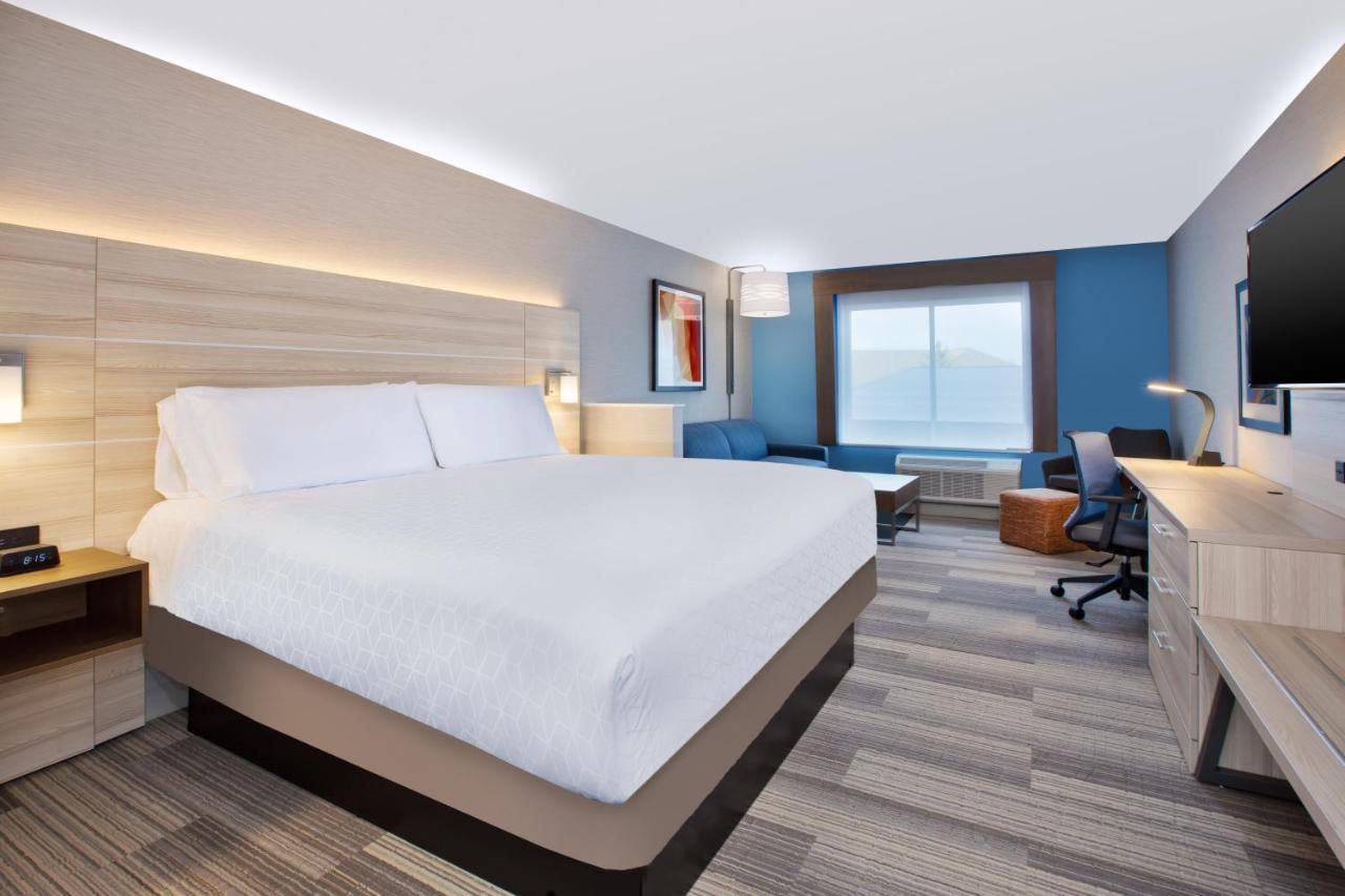 Holiday Inn Express & Suites Wooster By Ihg Exterior photo